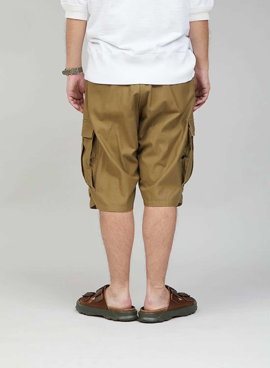 Army Cargo Shorts in Khaki