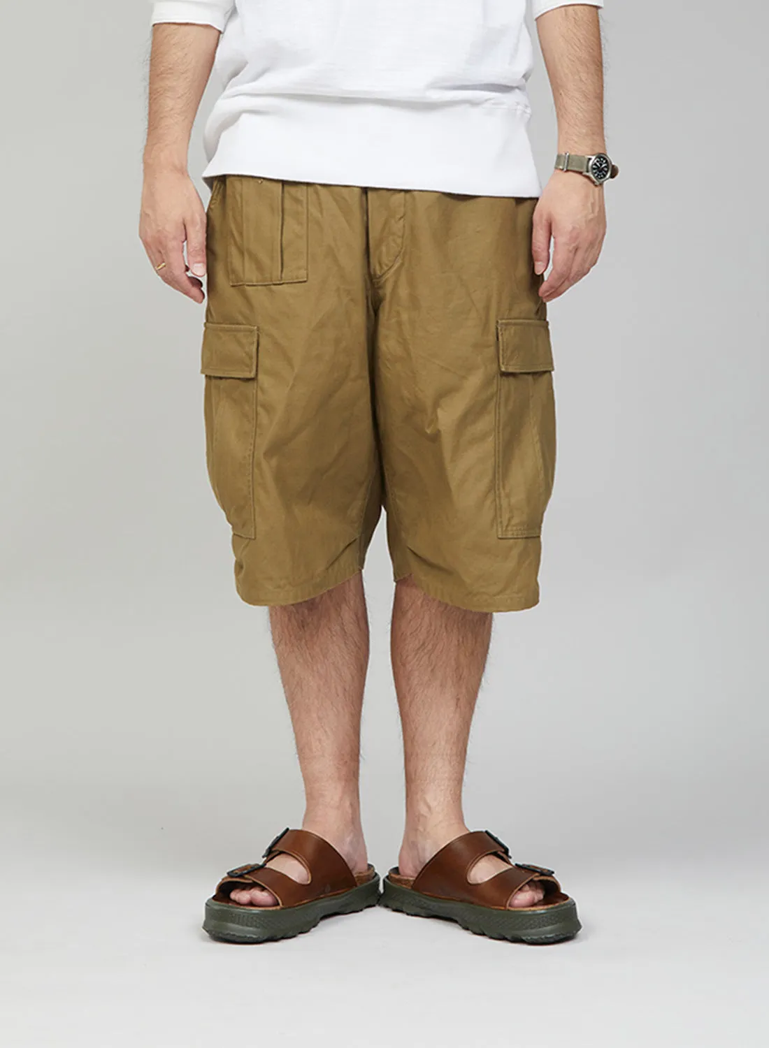 Army Cargo Shorts in Khaki