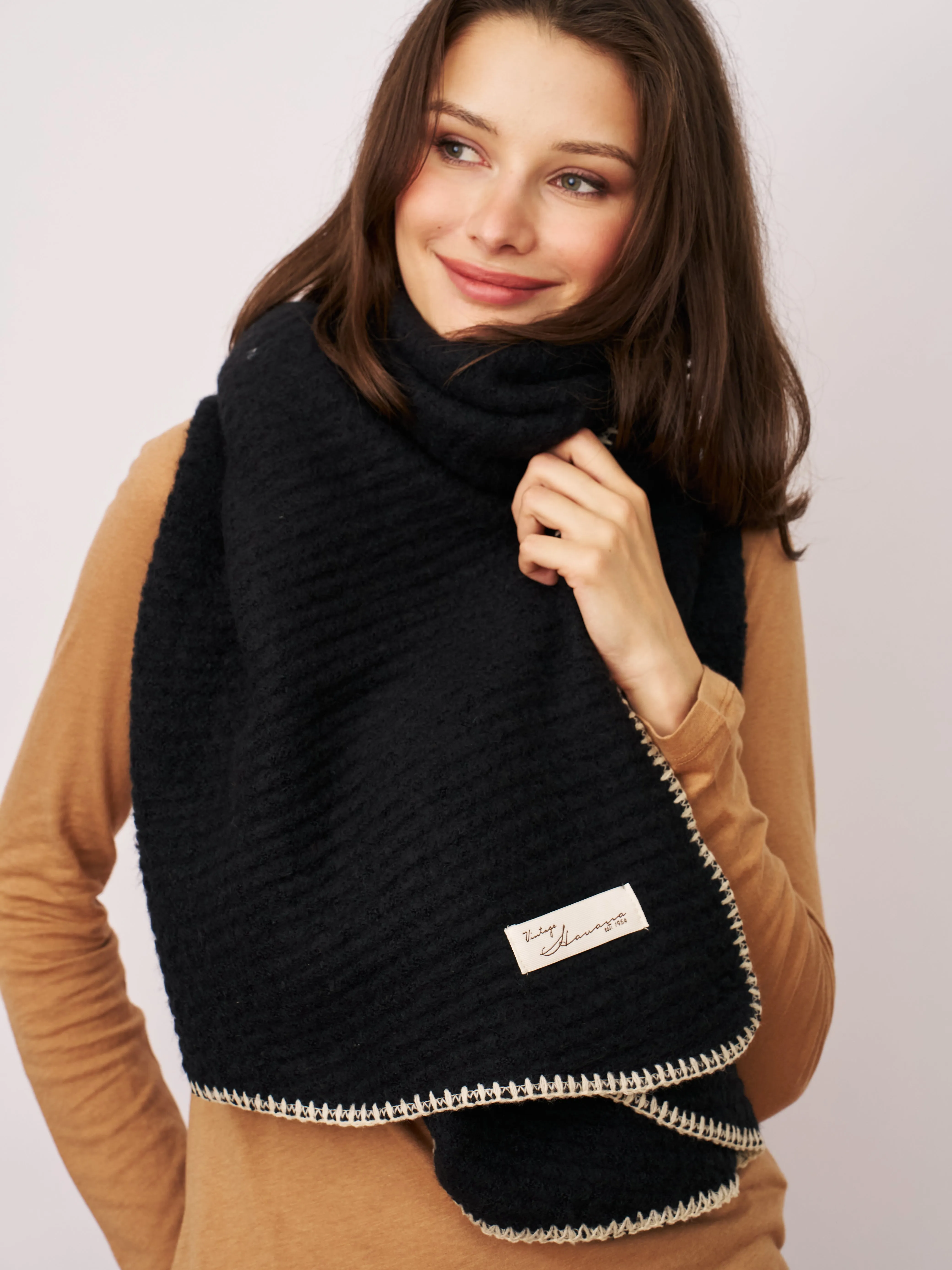 BLANKET STITCH KNIT SCARF - BLACK/IVORY