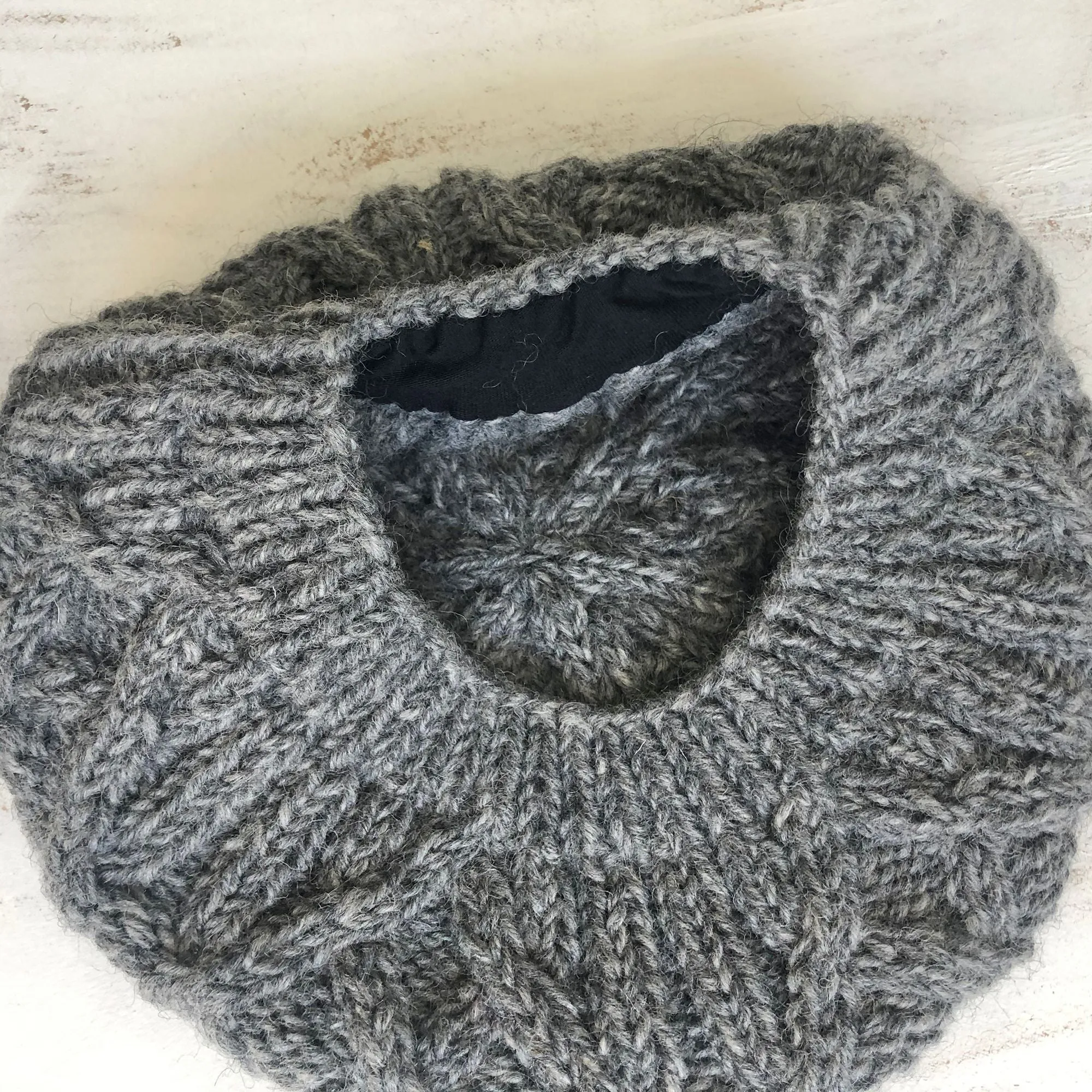 HEMANTA Cable Handknit Wool Jersey Lined Beret Hat