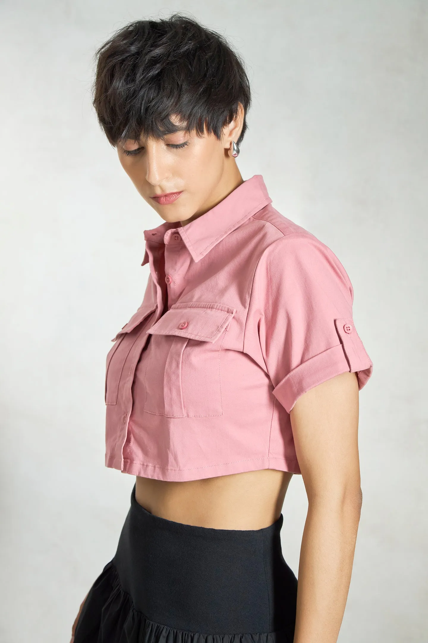 Lark|Cotton Buckle-Up Crop Shirt