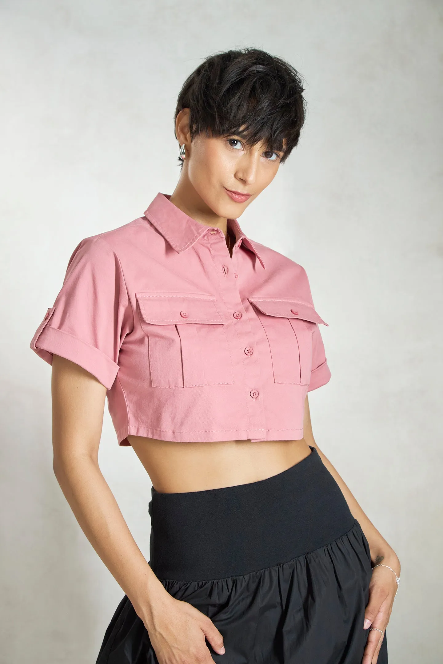 Lark|Cotton Buckle-Up Crop Shirt