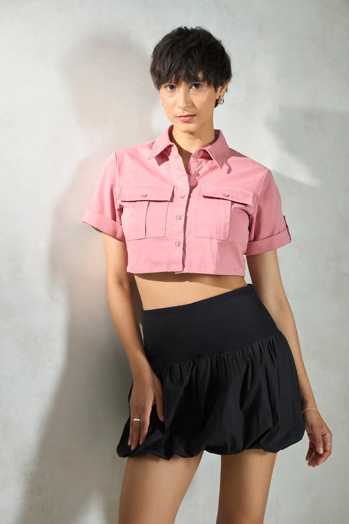 Lark|Cotton Buckle-Up Crop Shirt