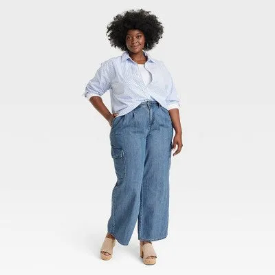 New - Women's Wide Leg Denim Cargo Trousers - Universal Thread Medium Wash 24