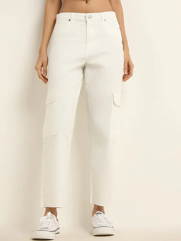 Nuon White Straight - Fit Mid Rise Jeans