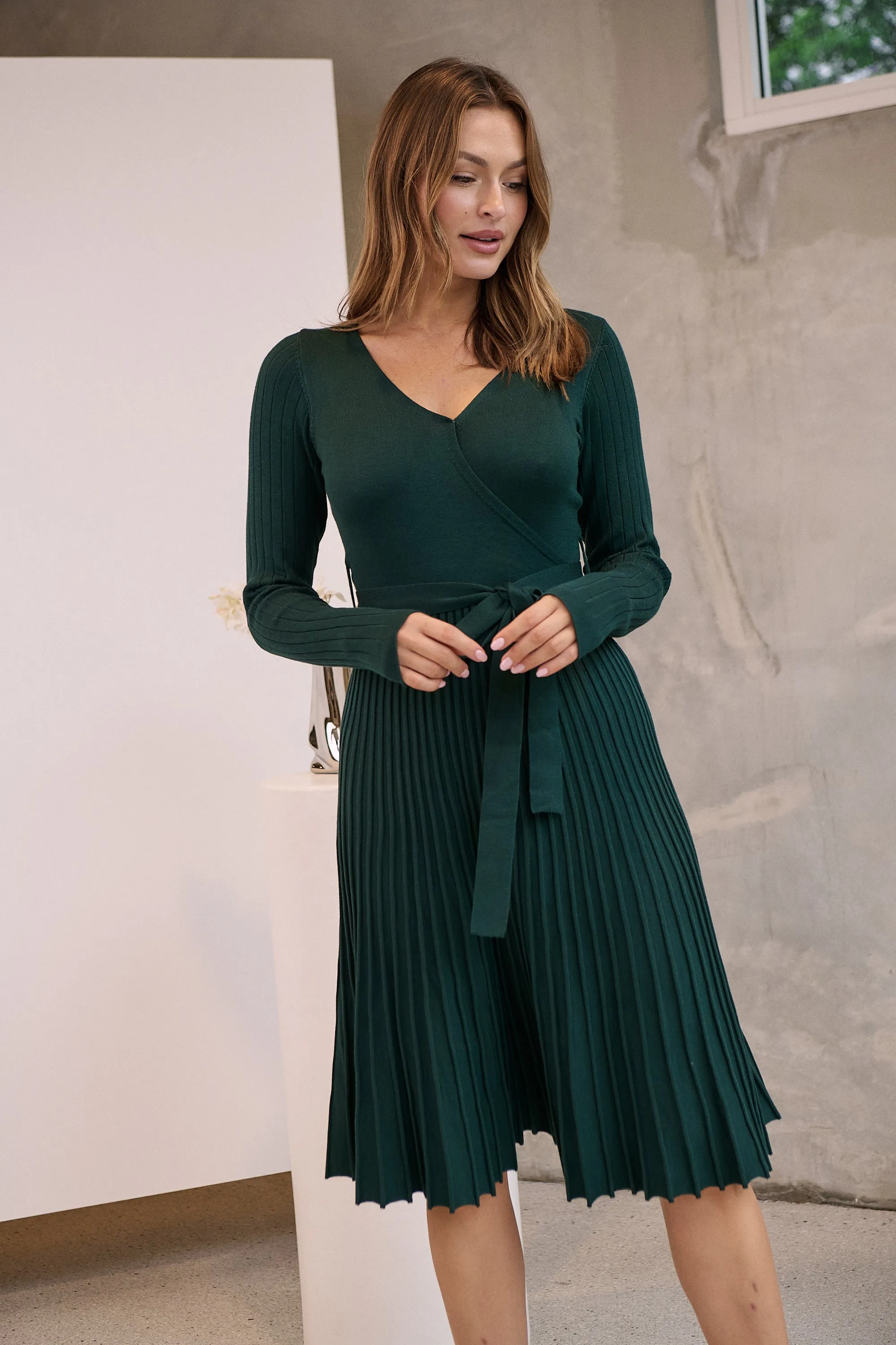 Parker Emerald Long Sleeve Pleated Knit Midi Dress