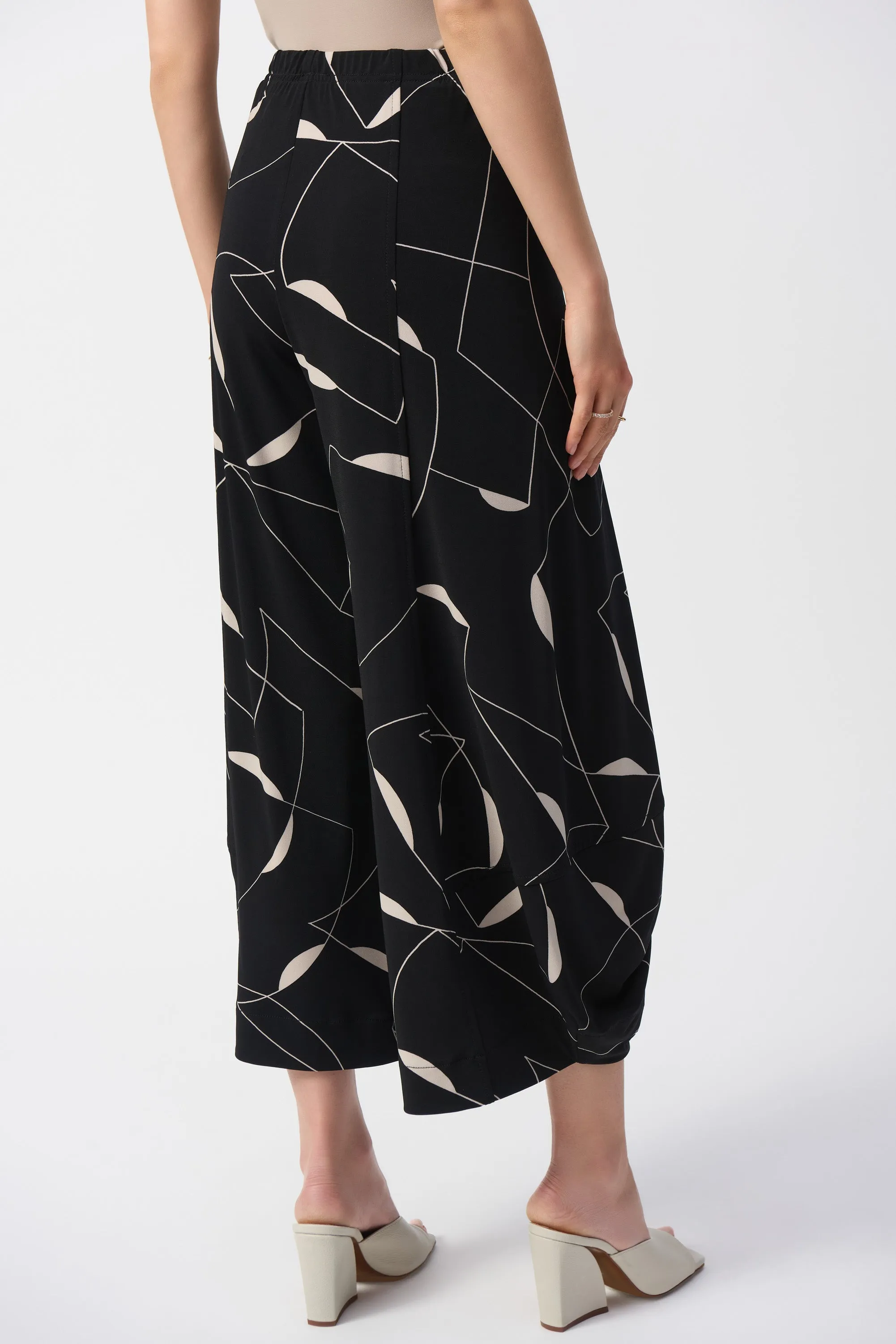 Silky Knit Geometric Print Culotte Pants