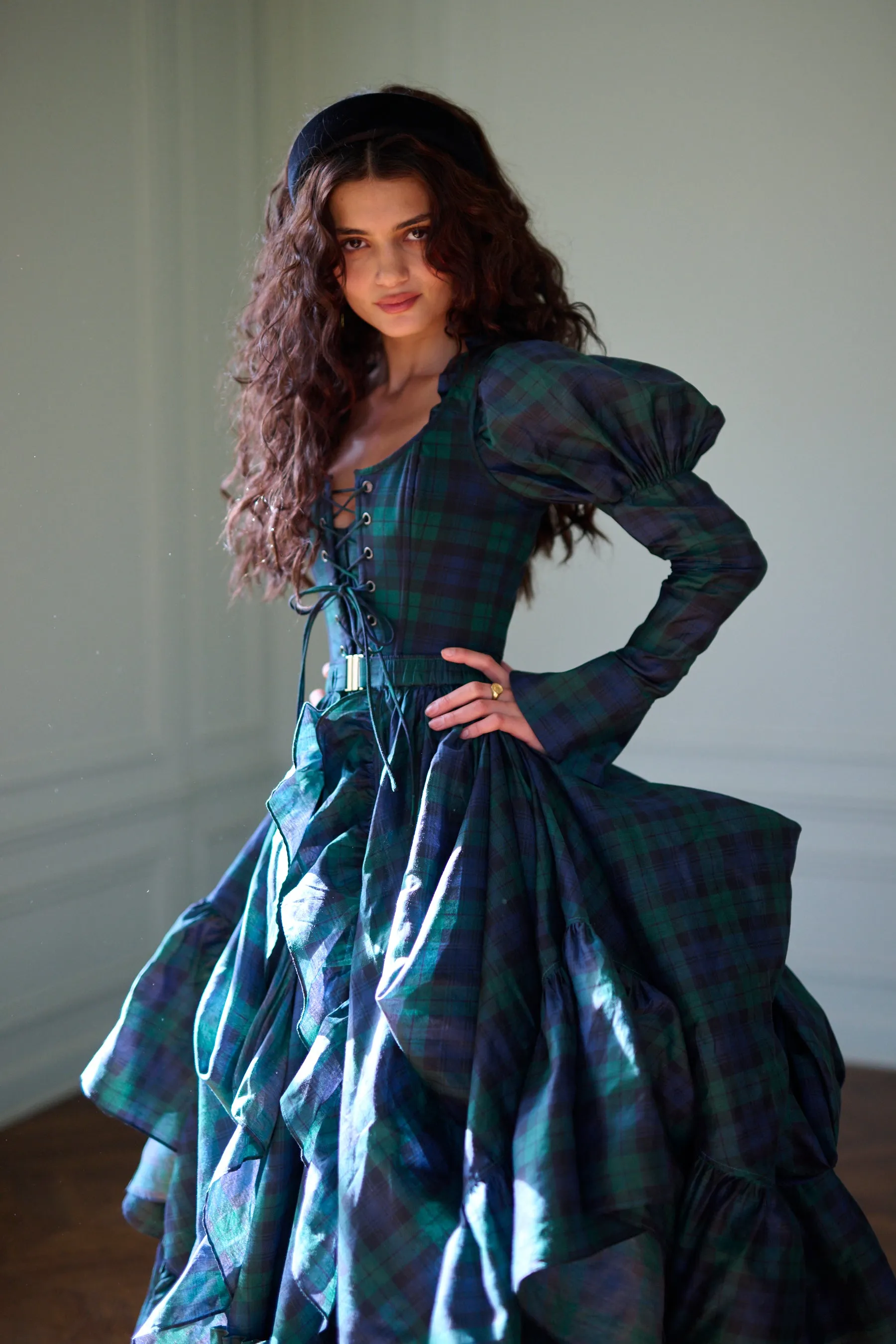 The Scotland Plaid Duchess Tournure