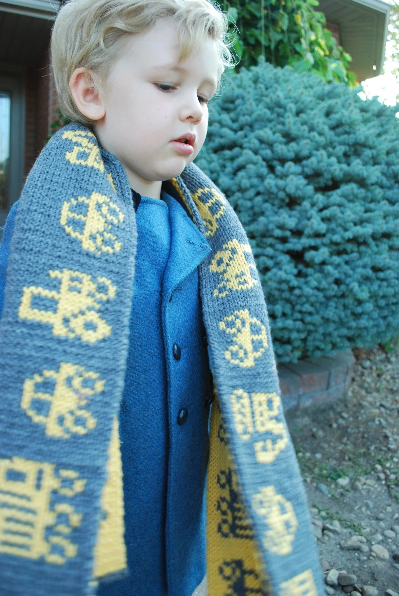 Traffic Scarf Pattern (PDF) - Knitting Pattern by Phibersmith Design