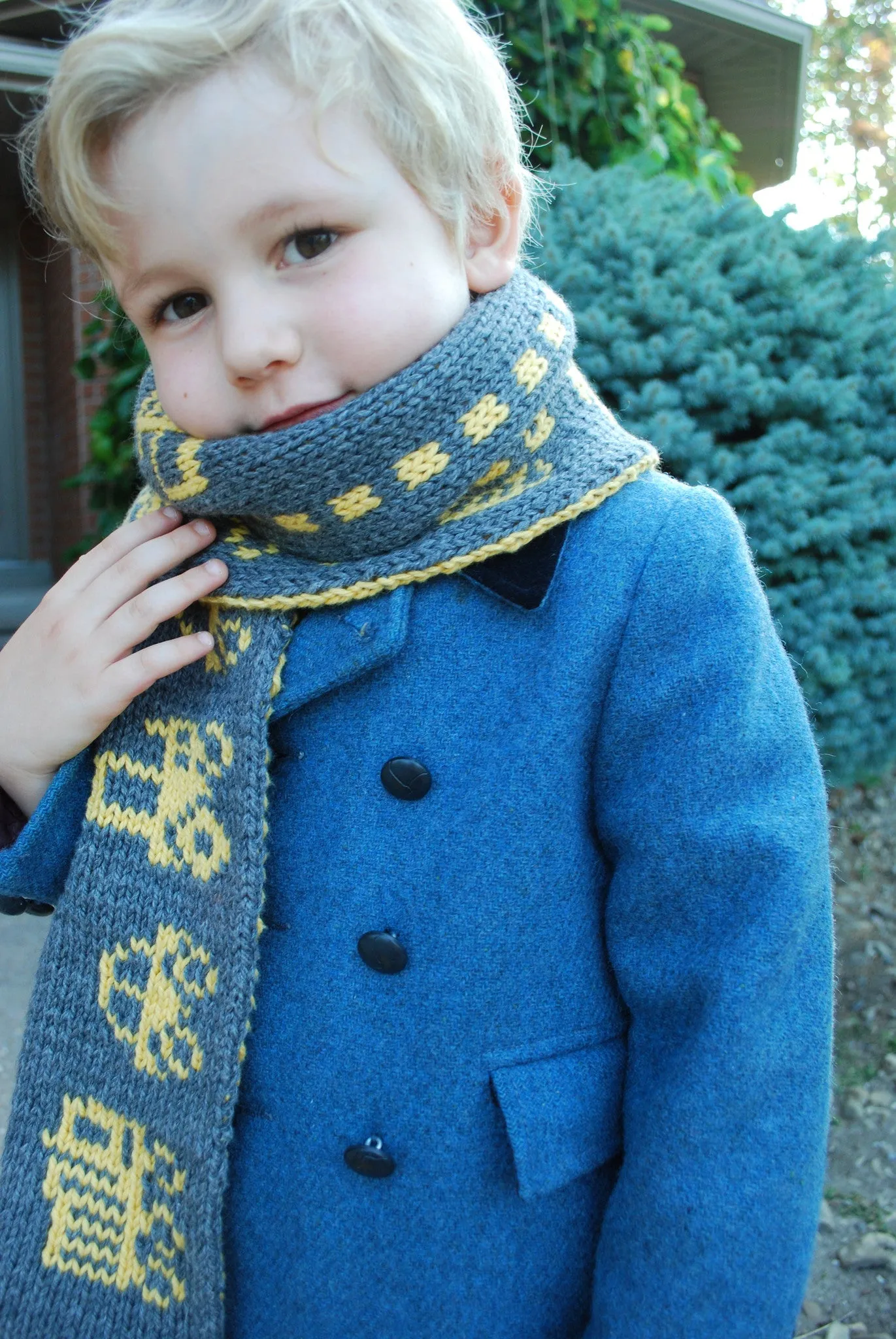 Traffic Scarf Pattern (PDF) - Knitting Pattern by Phibersmith Design