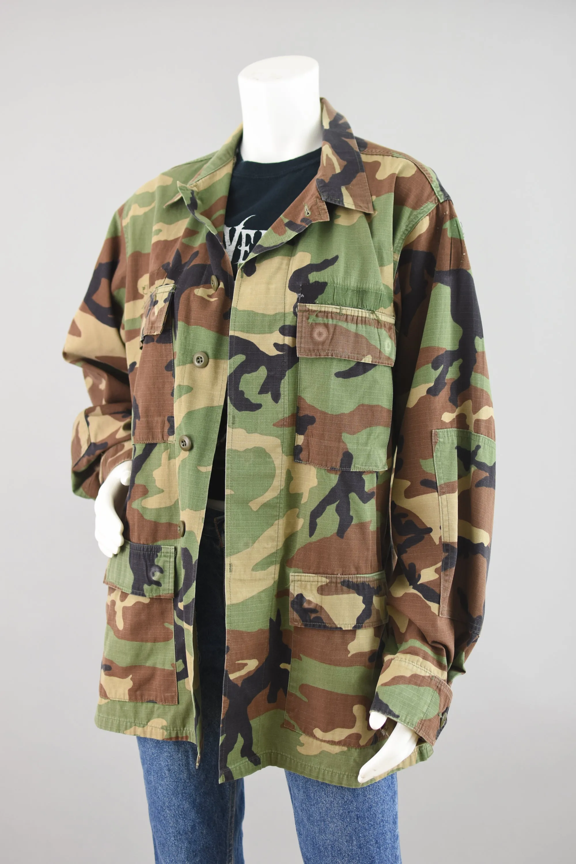 Vintage Distressed Camouflage Army Fatigue Shirt, Men's Medium Long